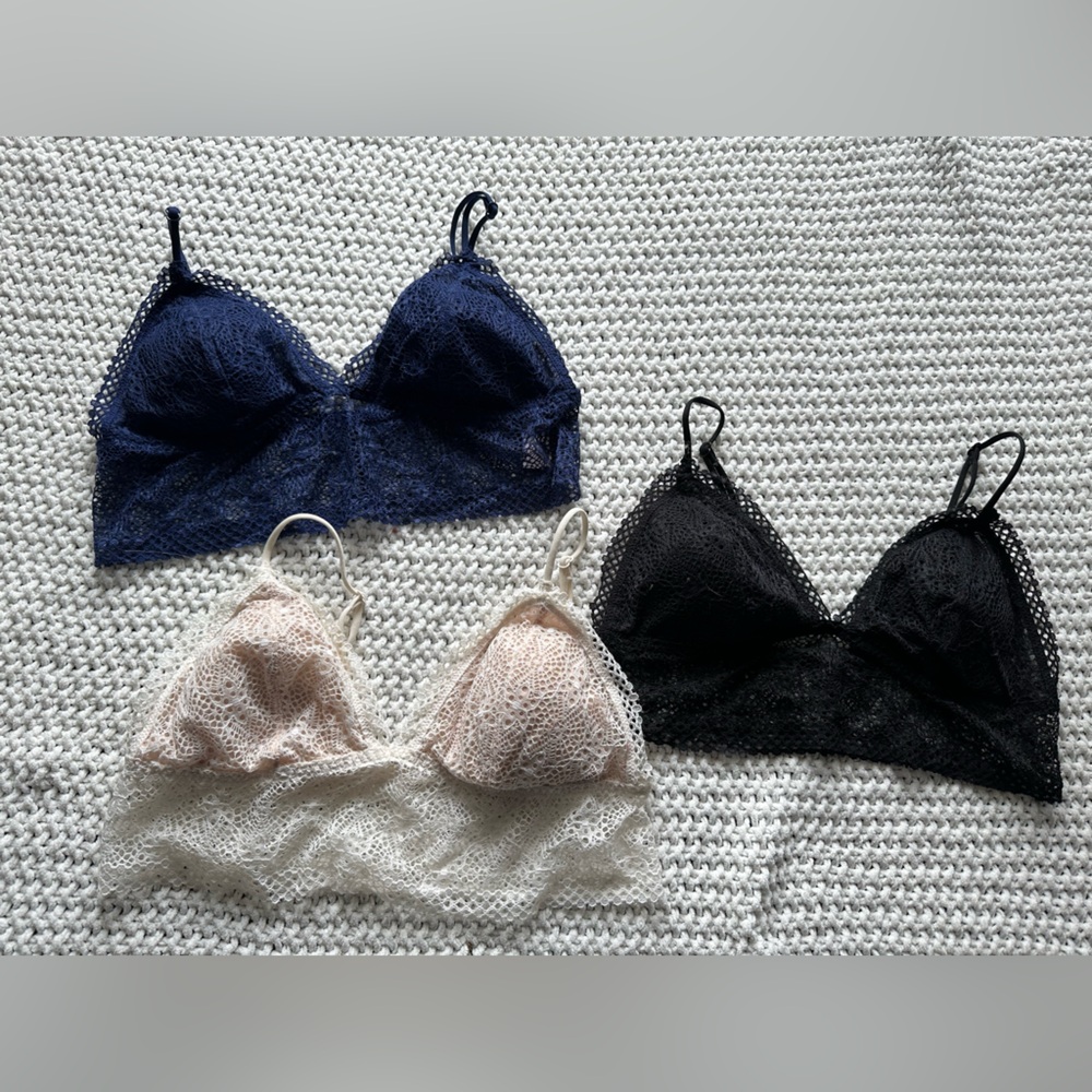 EUC! Victoria’s Secret Bralettes sz M